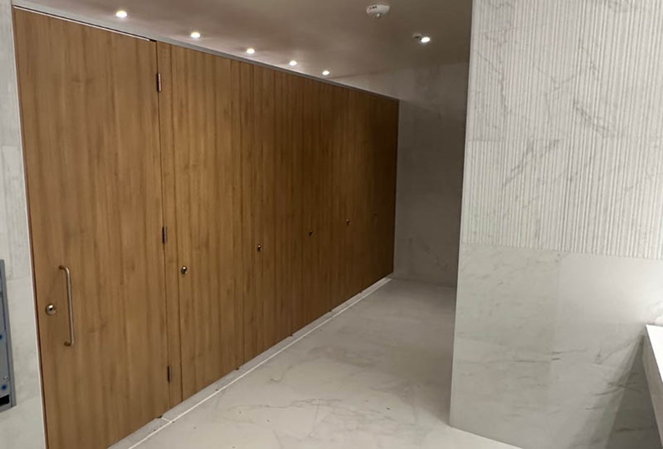 venesta-washrooms-case-study-one-flagler-west-palm-beach-florida6