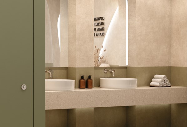 venesta-washrooms-toilet-cubicles-infinite-full-height-with-headrail-close-up-vanity
