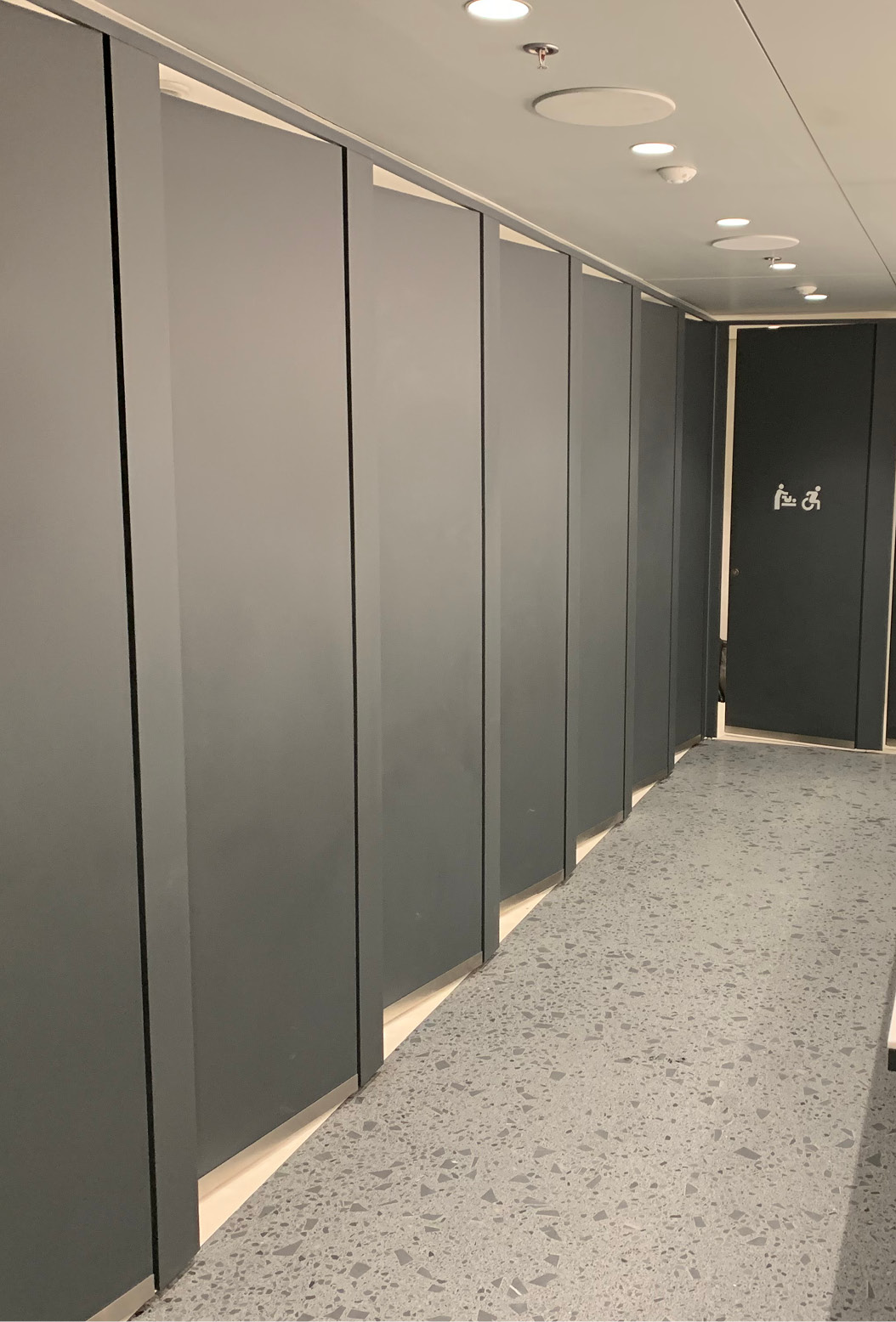 Venesta Washrooms Toilet Cubicles Ips Moma New York6
