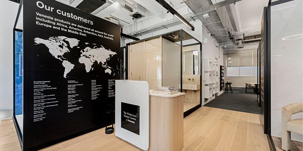 the-washroom-design-centre-by-venesta