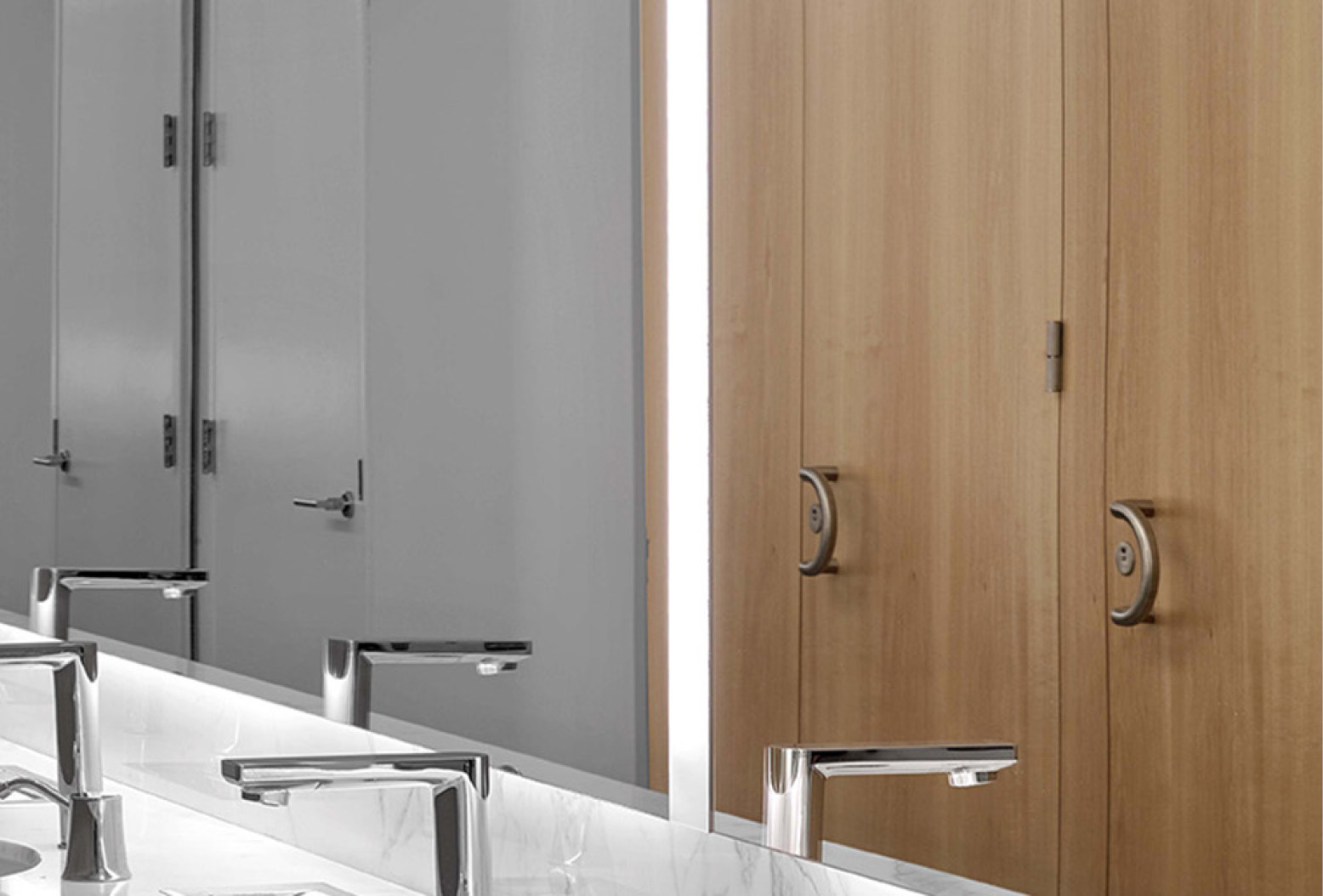 Venesta Washrooms Toilet Cubicles Ips White And Case2
