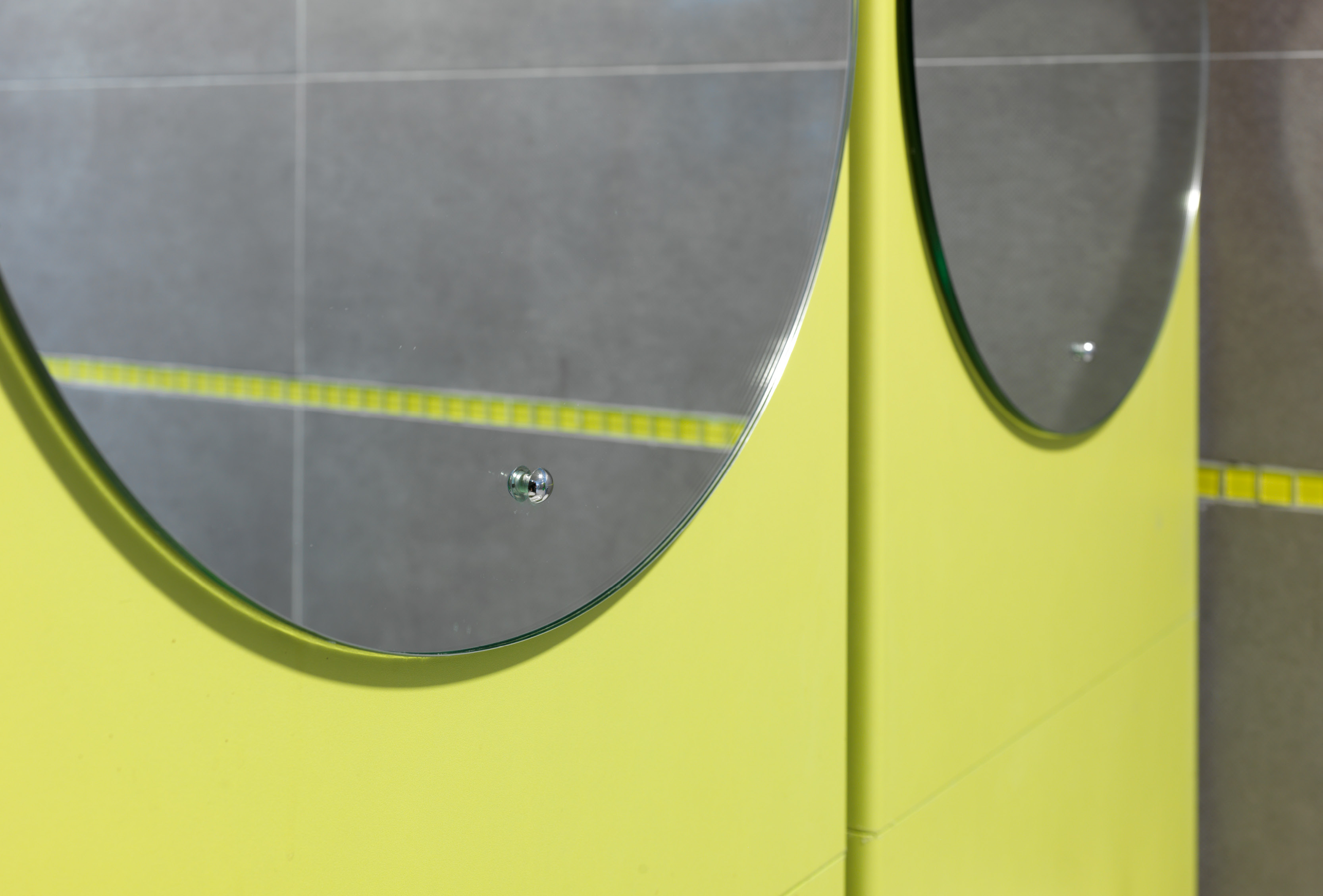 Venesta Washrooms Rapiduct